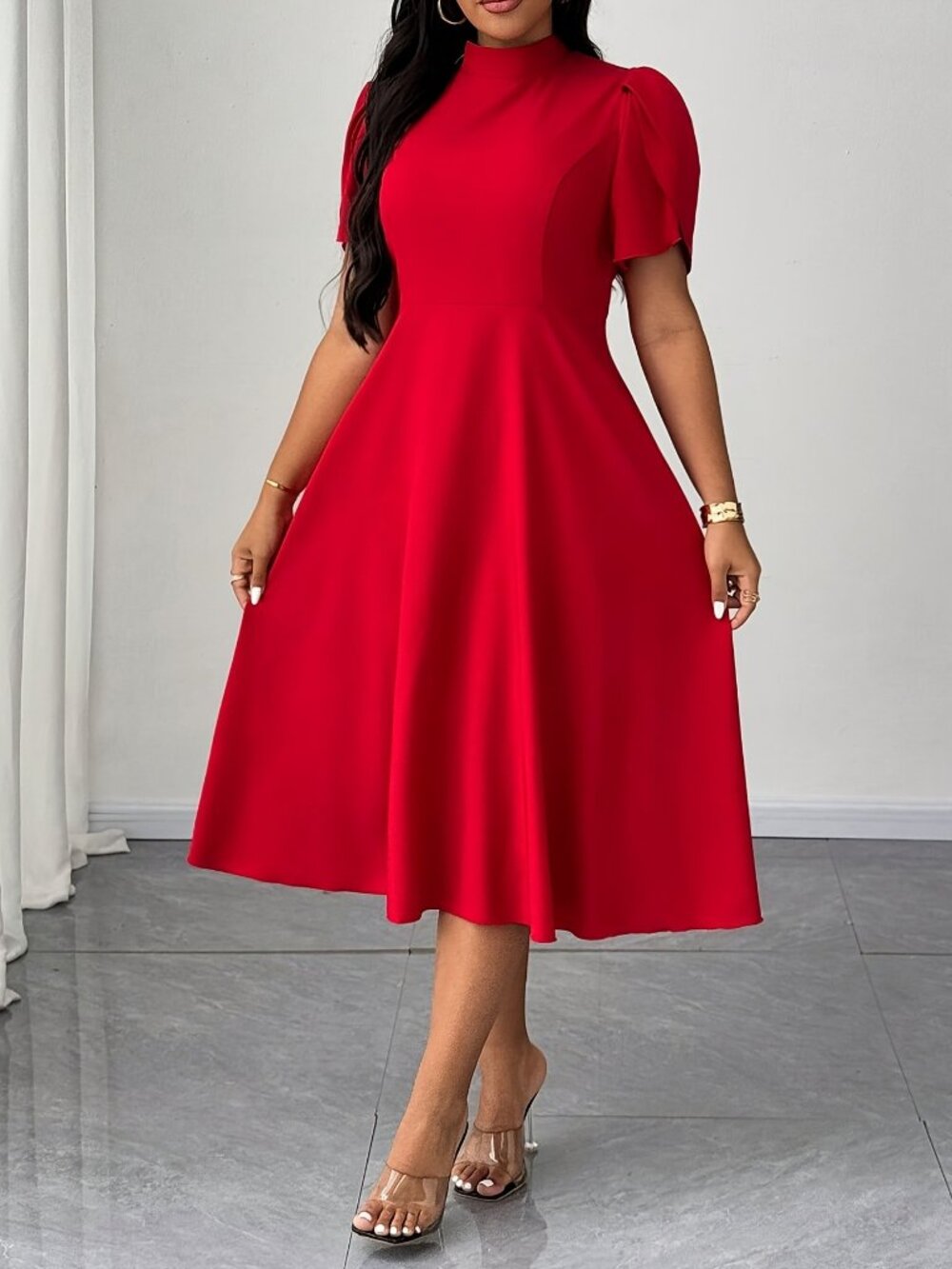 Short-sleeved dresses